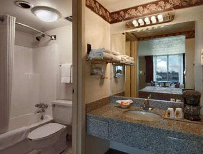Motel 6-Mount Jackson, Va - Shenandoah Room photo